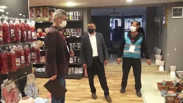 Tam kapanma sürecinde zincir marketlerdeki bazı ürünlerin satışı yasaklandı Tam kapanma sürecinde zincir marketlerdeki bazı ürünlerin satışı yasaklandı