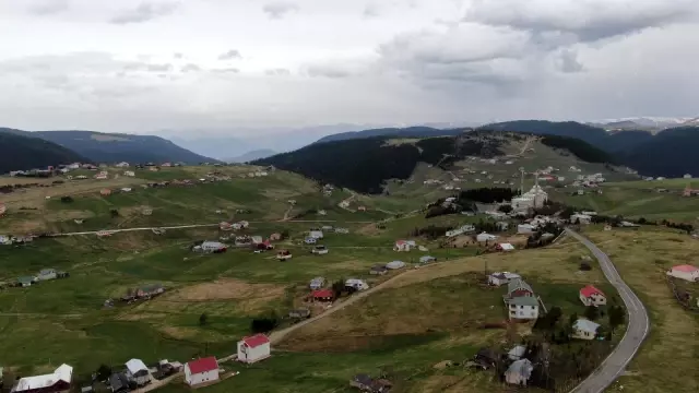 Tam kapanmada yaylalara ilgi yok Tam kapanmada yaylalara ilgi yok
