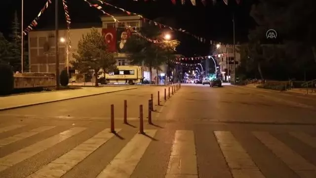 Tam kapanmanın ardından sessizliğe büründü Tam kapanmanın ardından sessizliğe büründü