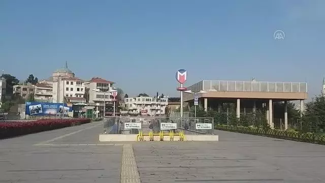 İstanbul 'tam kapanma'nın ilk gününe sakin başladı İstanbul 'tam kapanma'nın ilk gününe sakin başladı