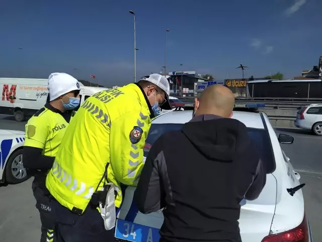 Tam kapanmanın ilk gününde E-5'te denetim Tam kapanmanın ilk gününde E-5'te denetim