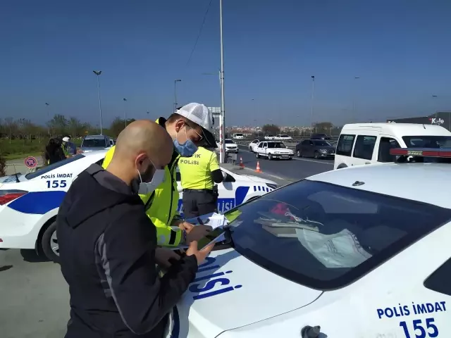 Tam kapanmanın ilk gününde E-5'te denetim Tam kapanmanın ilk gününde E-5'te denetim