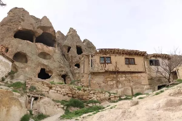 Tarihi binlerce yıl öncesine dayanan Ayazini ayağa kaldırılıyor Tarihi binlerce yıl öncesine dayanan Ayazini ayağa kaldırılıyor