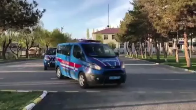 Terör örgütü PKK'ya yönelik operasyonda biri muhtar 5 şüpheli gözaltına alındı Terör örgütü PKK'ya yönelik operasyonda biri muhtar 5 şüpheli gözaltına alındı