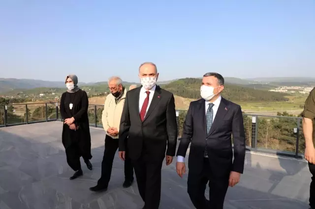 Vali Atay ve Başkan Özlü Düzce Kasrını inceledi Vali Atay ve Başkan Özlü Düzce Kasrını inceledi