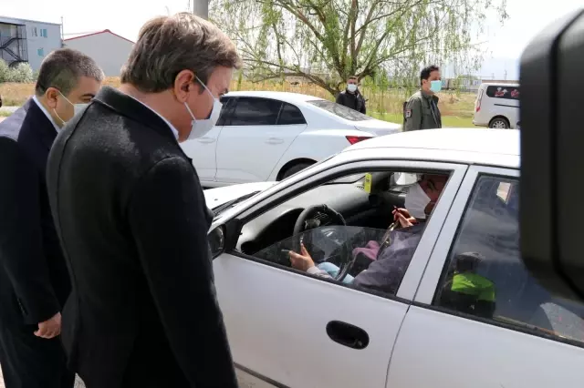 Vali Aydoğdu sahaya inip sokak sokak cadde cadde denetim yaptı Vali Aydoğdu sahaya inip sokak sokak cadde cadde denetim yaptı