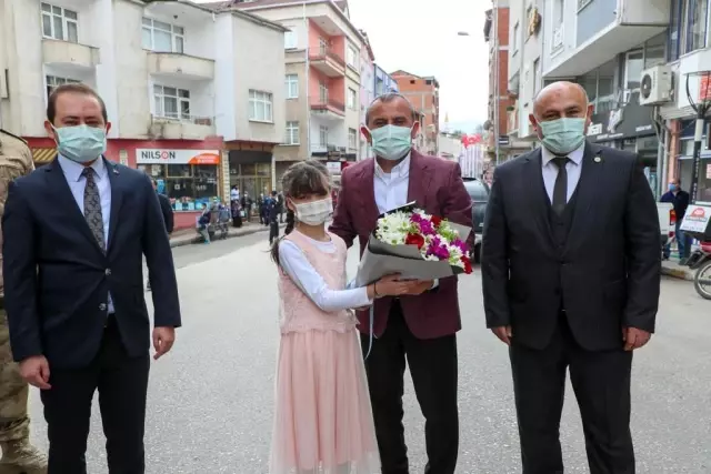 Vali'den üreten kadınlara tavsiye: 'Kooperatif kurun' Vali'den üreten kadınlara tavsiye: 'Kooperatif kurun'