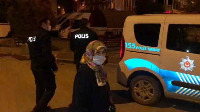 İstanbul'dan Amasya'ya yolculuk eden yaşlı kadını evine polisler bıraktı İstanbul'dan Amasya'ya yolculuk eden yaşlı kadını evine polisler bıraktı