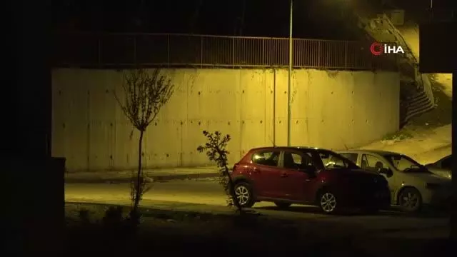 Yüksekova'da 17 günlük tam kısıtlama başladı, sokaklar sessiz kaldı Yüksekova'da 17 günlük tam kısıtlama başladı, sokaklar sessiz kaldı
