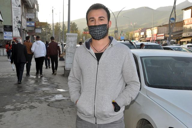 Yüksekova'da sınır kapısı sevinci Yüksekova'da sınır kapısı sevinci