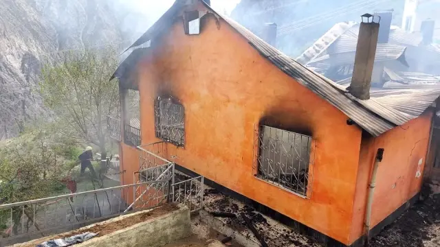- Yusufeli'nde korkutan yangın - Yusufeli'nde korkutan yangın