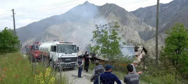 - Yusufeli'nde korkutan yangın - Yusufeli'nde korkutan yangın