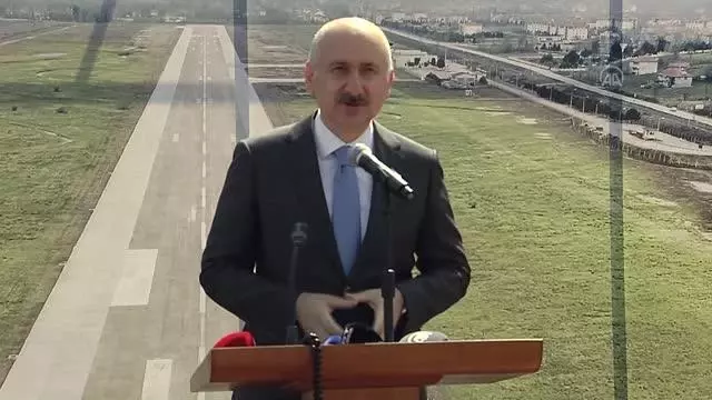 Ulaştırma ve Altyapı Bakanı Karaismailoğlu Zonguldak Çaycuma Havalimanı'nda konuştu Açıklaması Ulaştırma ve Altyapı Bakanı Karaismailoğlu Zonguldak Çaycuma Havalimanı'nda konuştu Açıklaması