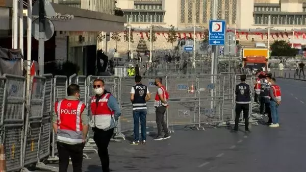 1 MAYIS KUTLAMALARI İÇİN TAKSİM'DE GENİŞ GÜVENLİK ÖNLEMLERİ ALINDI