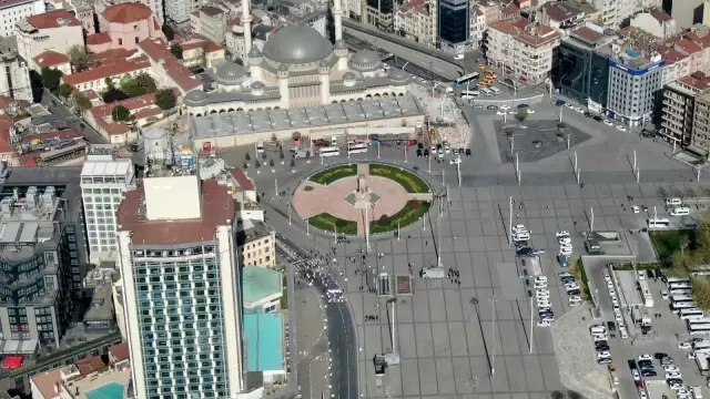 1 Mayıs'ta Taksim Meydanı drone ile görüntülendi