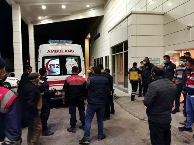 2 kişiyi vuran eski muhtar olay yerinde kalp krizi geçirip öldü 2 kişiyi vuran eski muhtar olay yerinde kalp krizi geçirip öldü
