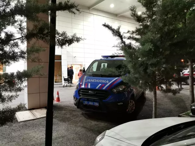 2 kişiyi vuran eski muhtar olay yerinde kalp krizi geçirip öldü 2 kişiyi vuran eski muhtar olay yerinde kalp krizi geçirip öldü
