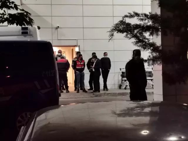 2 kişiyi vuran eski muhtar olay yerinde kalp krizi geçirip öldü 2 kişiyi vuran eski muhtar olay yerinde kalp krizi geçirip öldü