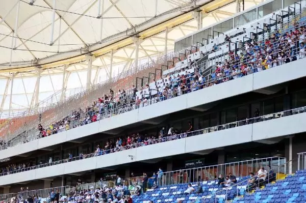 Adana Demirsporlu taraftarlar 'tam kapanma' dinlemedi; stada akın ettiler Adana Demirsporlu taraftarlar 'tam kapanma' dinlemedi; stada akın ettiler