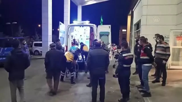 Son dakika haber! AFYONKARAHİSAR - Tabancayla 2 kişiyi yaraladığı öne sürülen zanlı, kalp krizinden öldü Son dakika haber! AFYONKARAHİSAR - Tabancayla 2 kişiyi yaraladığı öne sürülen zanlı, kalp krizinden öldü