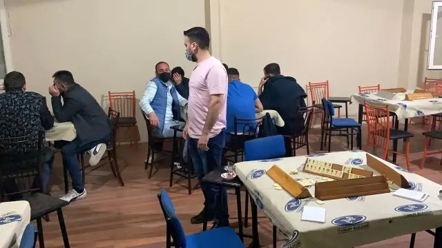 Amatör spor kulübü lokalinde oyun oynayan 17 şahsa ceza yağdı