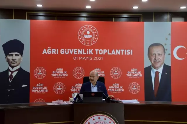 Bakan Soylu: 'Vatandaşlarımız büyük oranda kurallara uyuyor' Bakan Soylu: 'Vatandaşlarımız büyük oranda kurallara uyuyor'