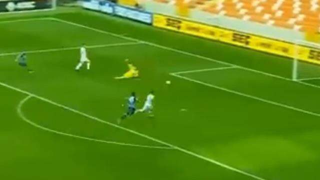 Balıkesir'in Adana Demirspor'a attığı gol skandal bir kararla iptal edildi