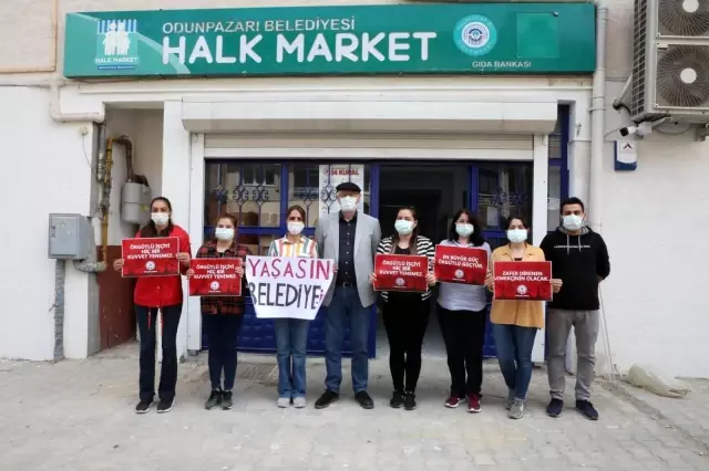 Başkan Kurt Odunpazarı Belediyesi emekçilerinin İşçi Bayramını kutladı Başkan Kurt Odunpazarı Belediyesi emekçilerinin İşçi Bayramını kutladı