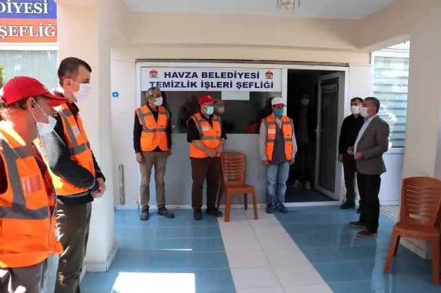 Havza Belediye Başkanı Özdemir'den işçilere 1 Mayıs kutlaması ziyareti