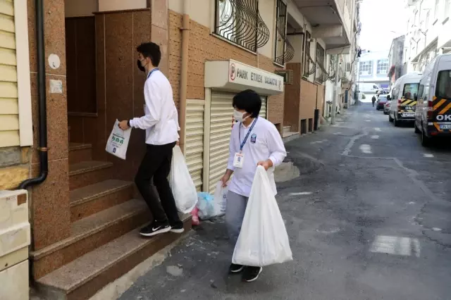Eyüpsultan Belediyesi'nden ağızları tatlandıran bayram hediyesi Eyüpsultan Belediyesi'nden ağızları tatlandıran bayram hediyesi