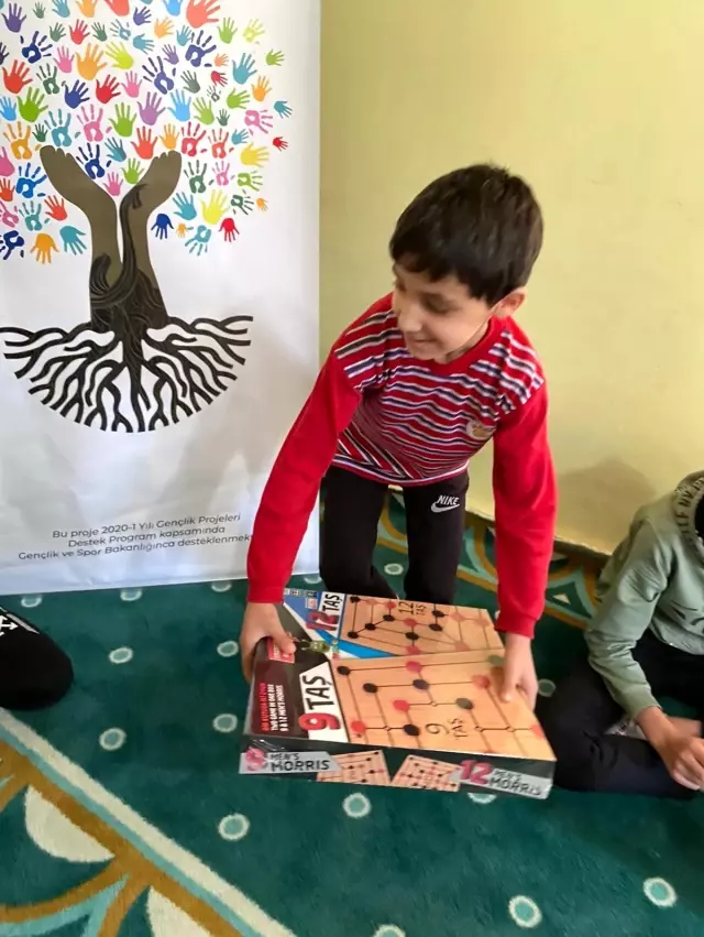 İdareci ve Bürokratlar Birliği Derneği'nden Geleneksel Çocuk Oyunları Projesi