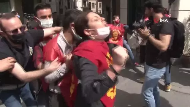 İstiklal Caddesi'ne çıkmak isteyen eylemcilere polis müdahalesi