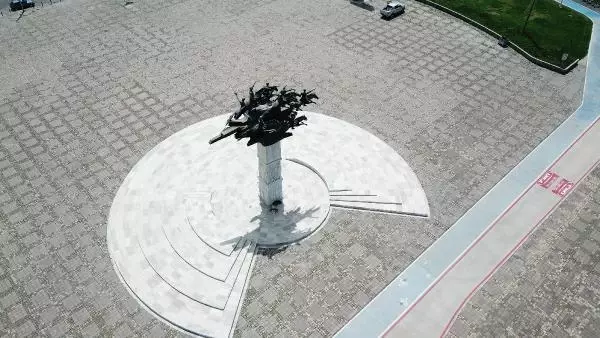 Son dakika haberleri... İzmir'de izinsiz 1 Mayıs gösterilerine 10 gözaltı (2)
