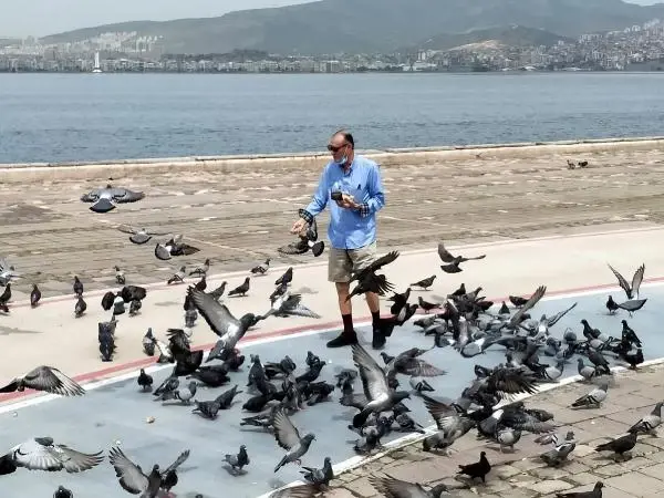 Son dakika haberleri... İzmir'de izinsiz 1 Mayıs gösterilerine 10 gözaltı (2)