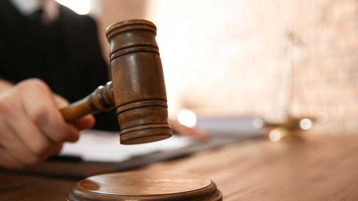 Kamu görevlisine 'Okumuşsun ama adam olamamışsın' diyen vatandaşı mahkumiyetten Yargıtay kurtardı