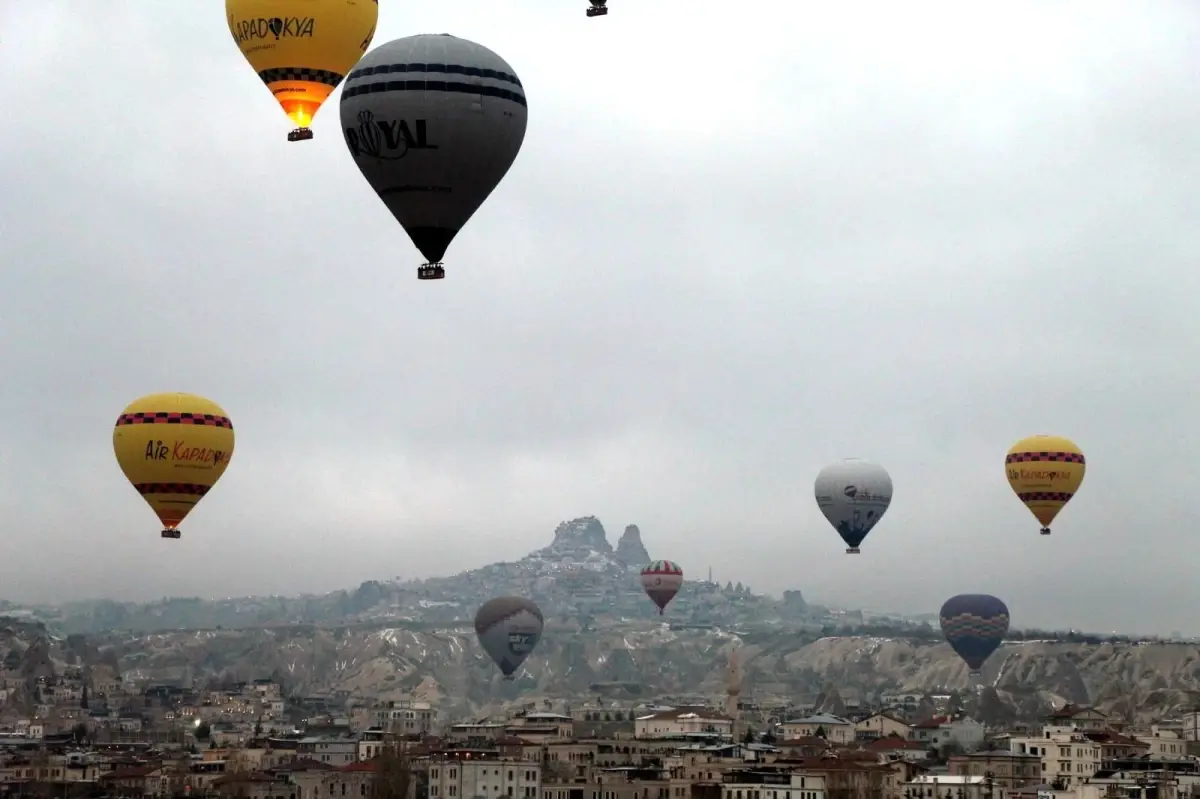 Kapadokya'ya uçakla gelmek serbest, balon ile uçmak yasak