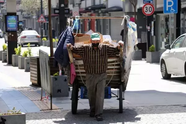 Kısıtlamadan muaf olanların 1 Mayıs mesaisi