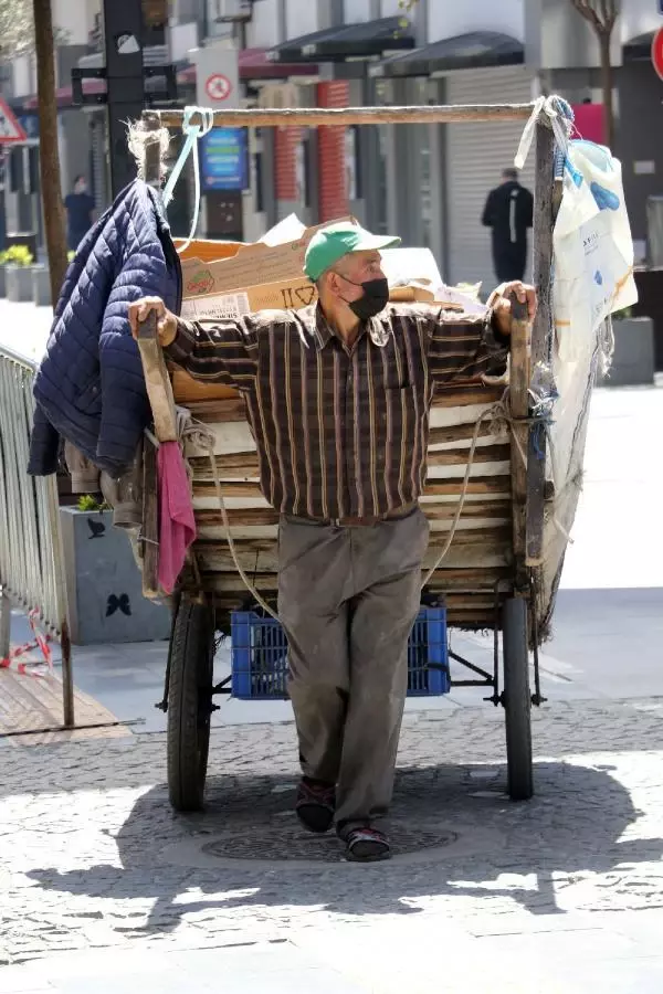 Kısıtlamadan muaf olanların 1 Mayıs mesaisi