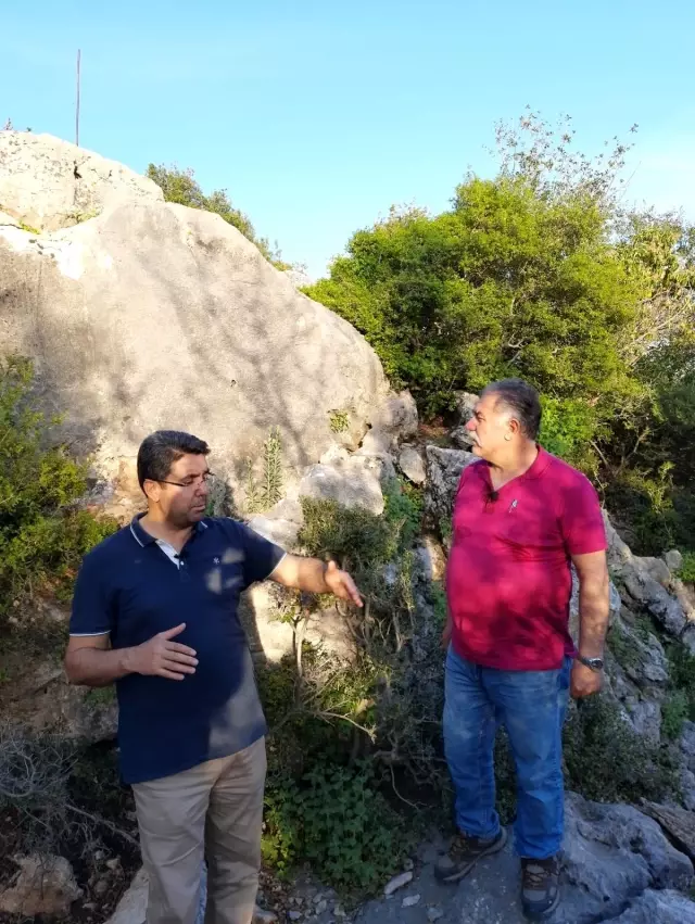Kozan'da defineciler binlerce yıllık kültürel varlıkları talan etti Kozan'da defineciler binlerce yıllık kültürel varlıkları talan etti