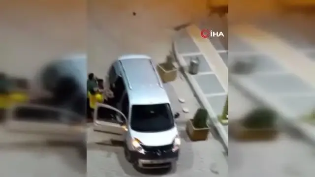 Son dakika haberi | Mardin'de silah sesleri polisi alarma geçirdi... Yabancı uyruklu iki grup arasında kavga kamerada