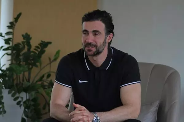 Ömer Erdoğan: Uzun vadede hayallerimden bir tanesi Bundesliga'da çalışmak Ömer Erdoğan: Uzun vadede hayallerimden bir tanesi Bundesliga'da çalışmak