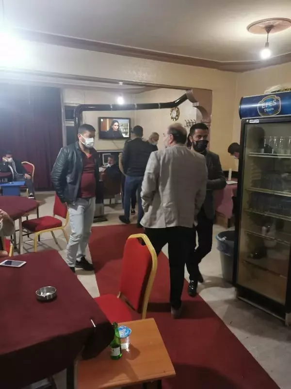 POLİSİ GÖRÜNCE BALKONDAN KAÇMAYA ÇALIŞTI POLİSİ GÖRÜNCE BALKONDAN KAÇMAYA ÇALIŞTI