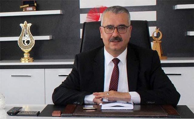 Sungurlu'da yapılacak güreş eğitim merkezi ve yüzme havuzu için protokol imzalandı Sungurlu'da yapılacak güreş eğitim merkezi ve yüzme havuzu için protokol imzalandı