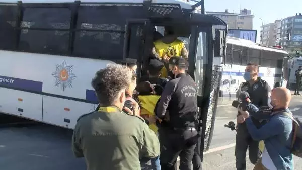 Son dakika haber! TAKSİM'E YÜRÜMEK İSTEYEN GRUPLAR GÖZALTINA ALINDI