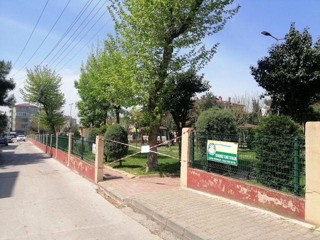 tam kapanma sebebiyle parklar da kapatildi 2 14103671 o