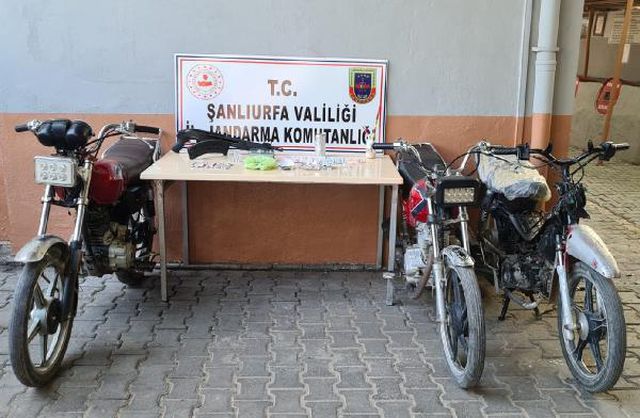 ŞANLIURFA - Şanlıurfa merkezli uyuşturucu operasyonunda 13 şüpheli yakalandı ŞANLIURFA - Şanlıurfa merkezli uyuşturucu operasyonunda 13 şüpheli yakalandı