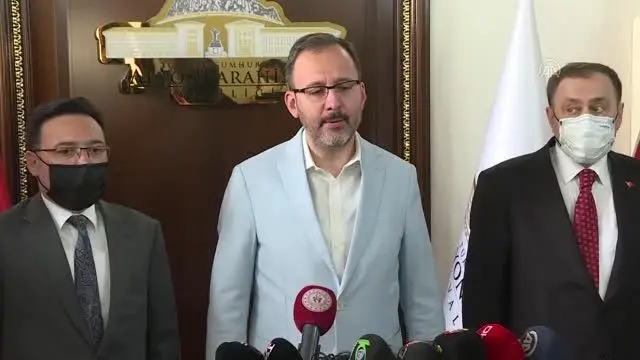 AFYONKARAHİSAR - Gençlik ve Spor Bakanı Kasapoğlu, Afyonkarahisar Valiliğini ziyaret etti AFYONKARAHİSAR - Gençlik ve Spor Bakanı Kasapoğlu, Afyonkarahisar Valiliğini ziyaret etti