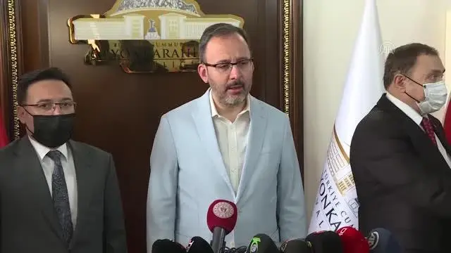 AFYONKARAHİSAR - Gençlik ve Spor Bakanı Kasapoğlu, Afyonkarahisar Valiliğini ziyaret etti AFYONKARAHİSAR - Gençlik ve Spor Bakanı Kasapoğlu, Afyonkarahisar Valiliğini ziyaret etti
