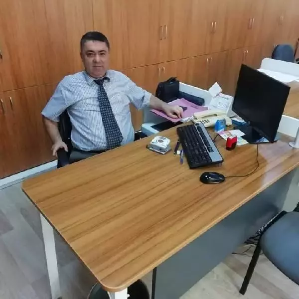 Ağabeyi, annesi ve babasını 9 gün içerisinde koronavirüsten kaybetti