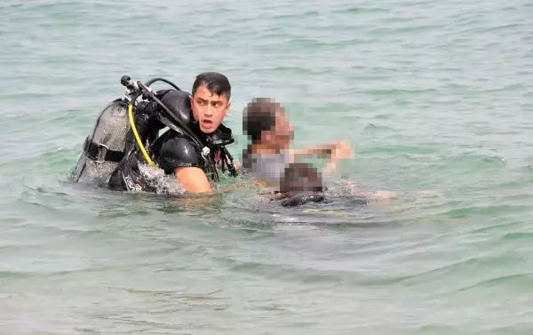 ANTALYA DENİZDE ERKEK CESEDİ BULUNDU ANTALYA DENİZDE ERKEK CESEDİ BULUNDU